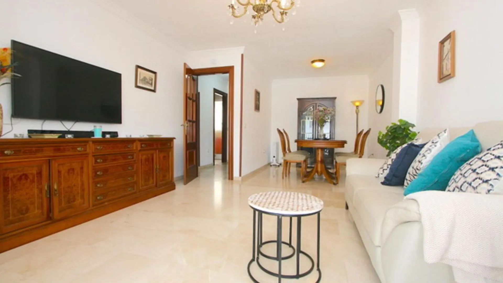 Amplio Apartamento Con Piscina Fuengirola
