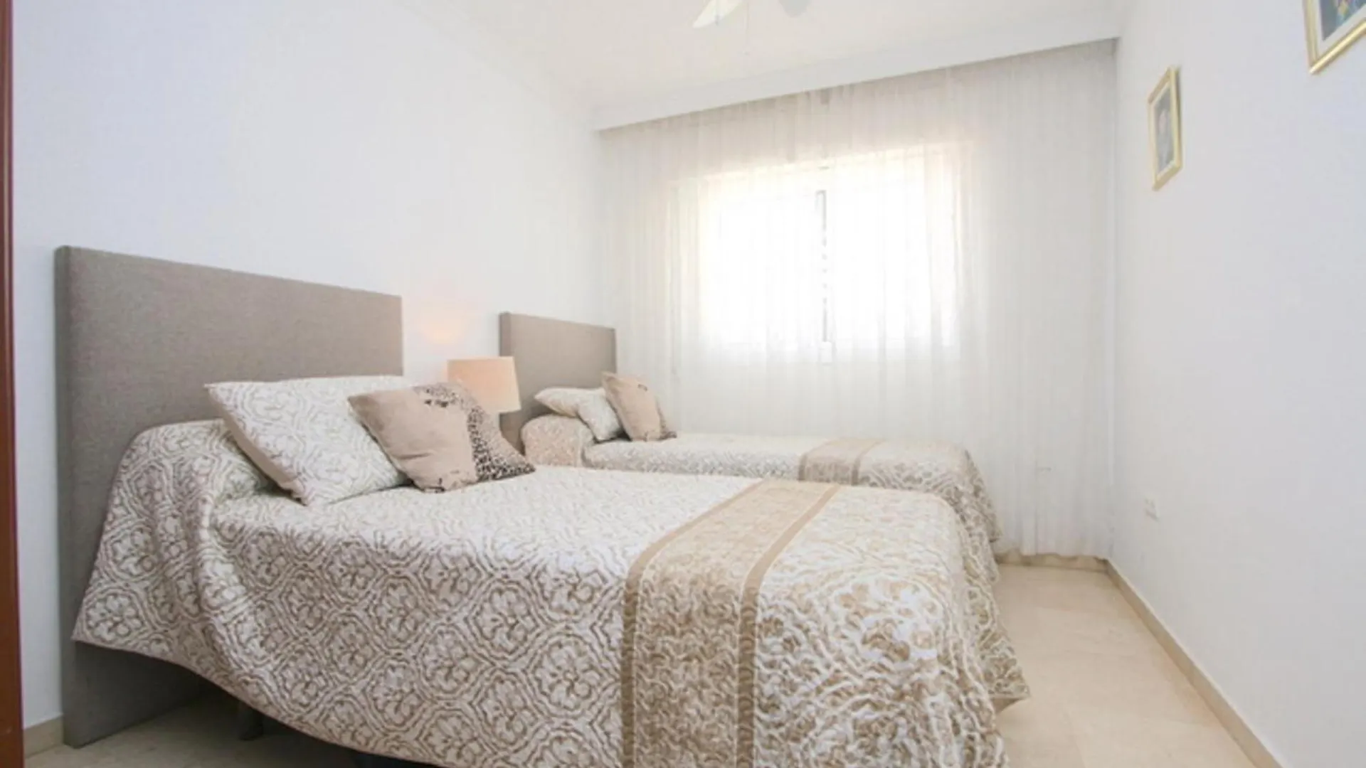 Amplio Apartamento Con Piscina Fuengirola