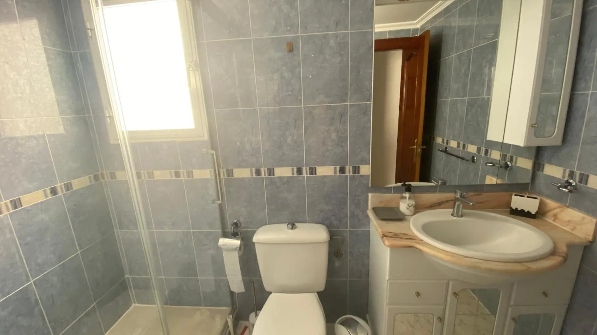 Amplio Apartamento Con Piscina Fuengirola Διαμέρισμα