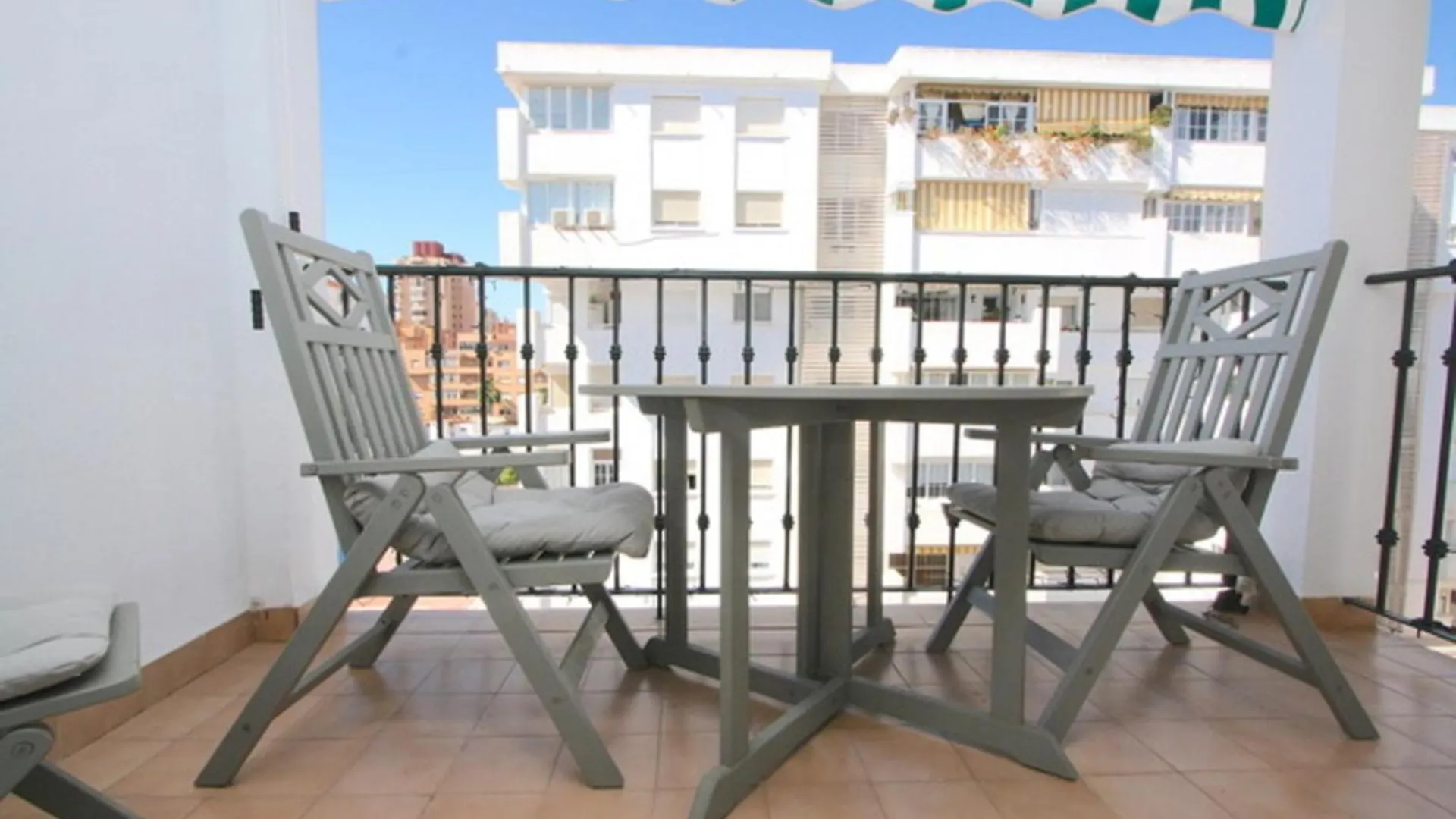 Amplio Apartamento Con Piscina Fuengirola