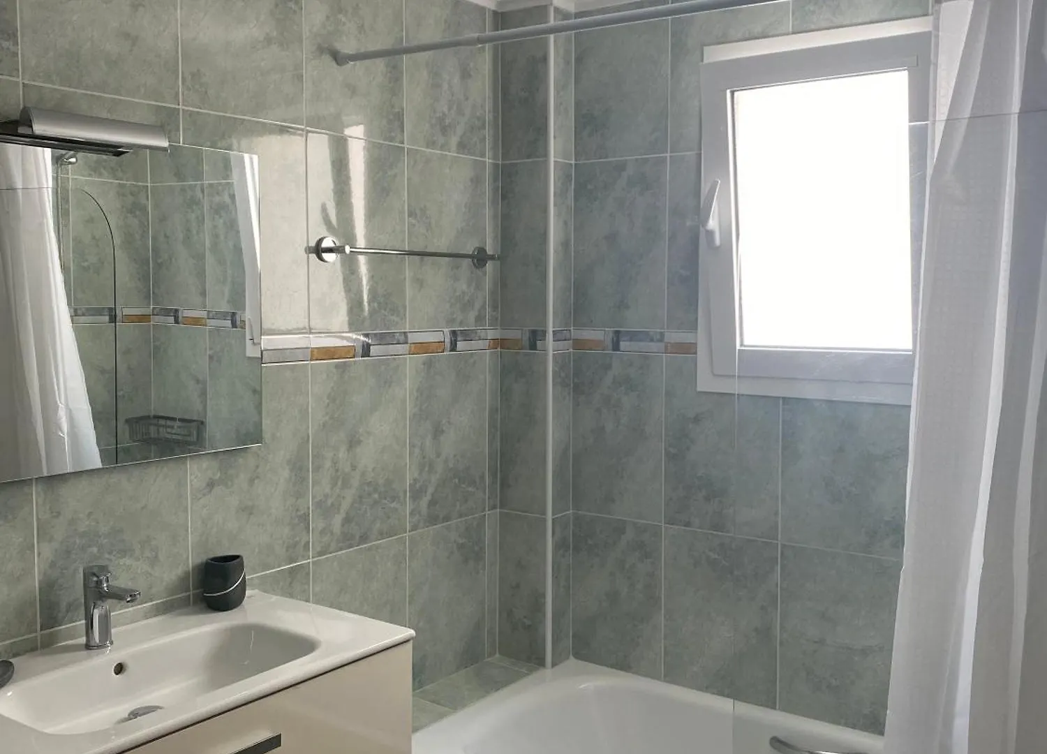 Amplio Apartamento Con Piscina Fuengirola